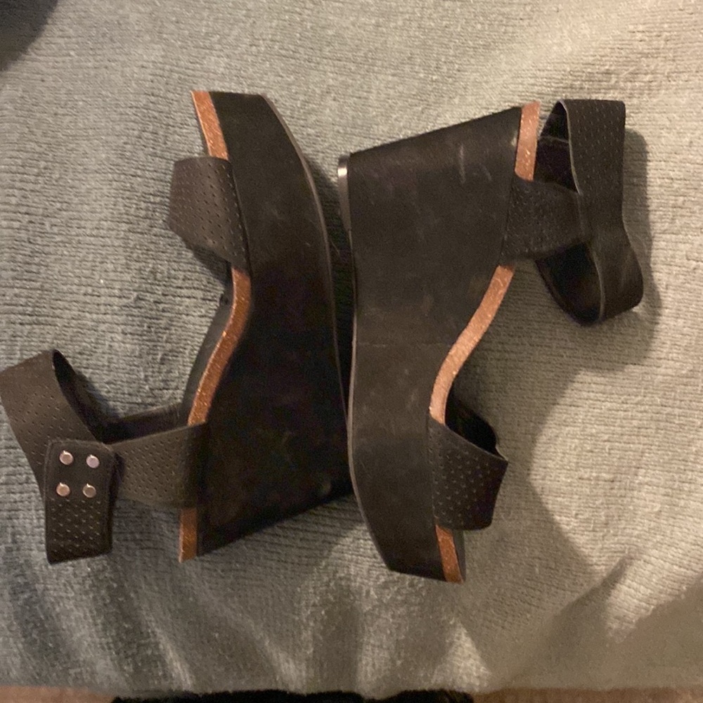 Vince Camuto Black Suede Sandal Wedges Size 7.5